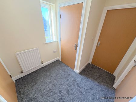 Rawsthorne Avenue, Gorton, Manchester, M18 7GA - Photo 3