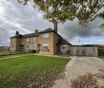 3 bedroom semi-detached house to rent - Photo 1