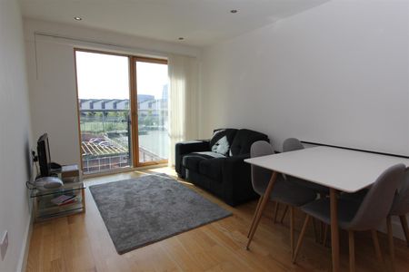 La Salle, Leeds City Centre, LS10 1NW - Photo 2