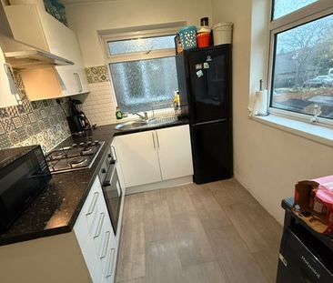 2 Bed Maisonette, Low Hall Lane, E17 - Photo 3