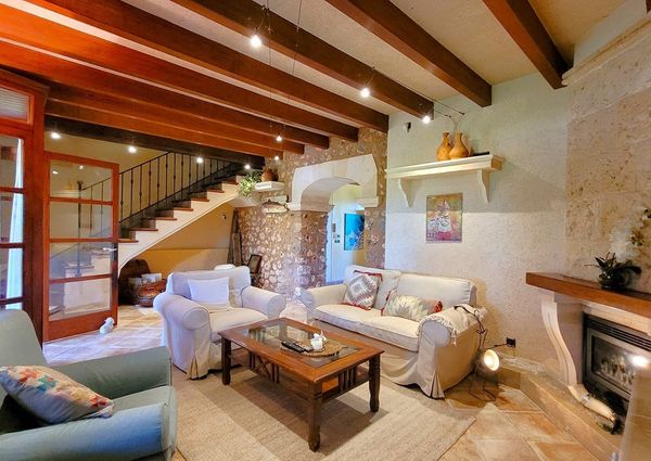 1188 Passeig Federico García Lorca, Manacor, Balearic Islands 07680