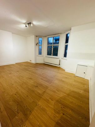 3 bedroom flat to rent - Photo 1