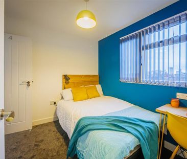 5 bedroom terraced house to rent - Photo 3