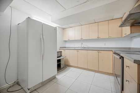 For Lease - 42 Flamingo Crescent, Brampton, Ontario - Photo 3