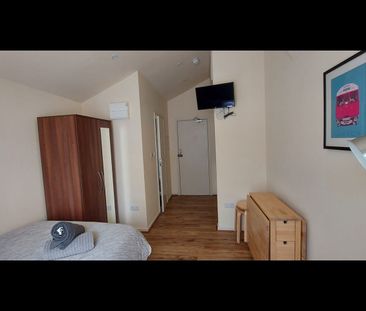 Studio Flat, High Road, NW10 - Photo 1