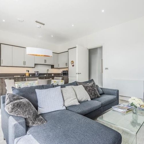 2 Bed Flat, Kerrison Lodge, W5 - Photo 1