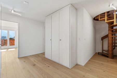 Bel appartement spacieux de 6.5 pièces de 175m2 au 8ème étage. - Photo 4