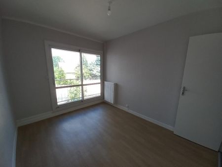 Location Appartement 3 pièces 71 m² La Châtre - Photo 5