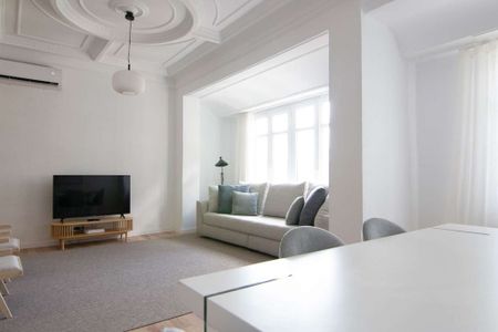 3 room luxury Apartment for rent in Valencia - Photo 2