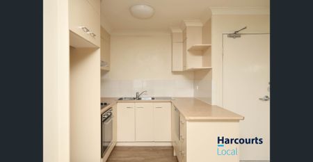 Spacious Two Bedroom Unit with Large Balcony - Photo 5