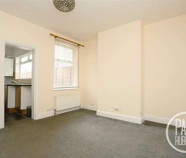 Kimberley Road, Lowestoft, NR33 - Photo 2