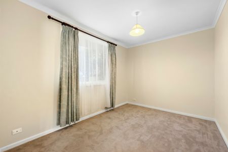 Easy Living in Evatt! - Photo 5