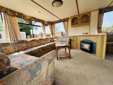 Sunrise Cottages, Mile Tree Lane, Aldermans Green, Coventry, CV2 - Photo 4