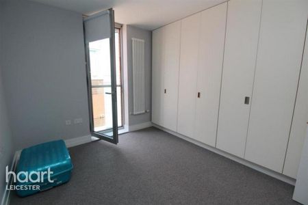 2 bedroom apartment to rent - Photo 4