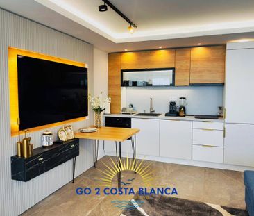 3 room luxury Flat for rent in Benidorm, Valencia - Photo 2