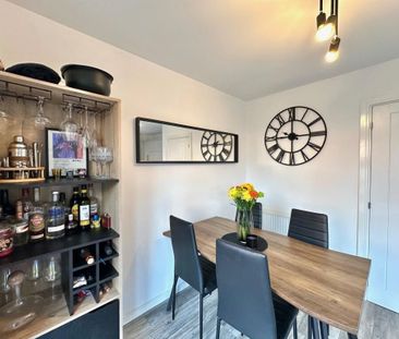 3 bedroom end of terrace house to rent - Photo 3