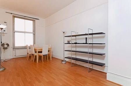2 Bed 1 Bath, Flat C, 185 - Photo 2