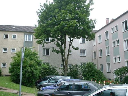 *** Wir modernisieren eine tolle Single-Wohnung mit geräumiger Wohnküche in Holsterhausen für Sie *** - Photo 4