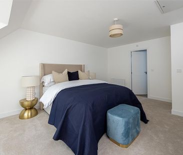 4 bedroom semi-detached house to rent - Photo 4