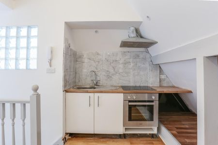 Studio Flat, Heathstan Road, W12 - Photo 5