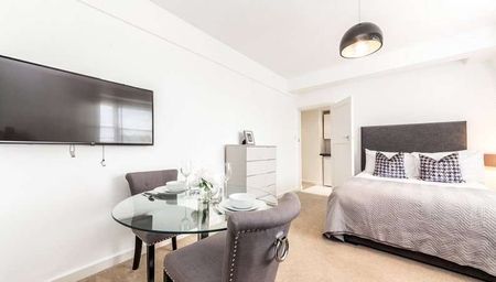 New development just off Berkeley square, can be let furnished or unfurnished. The development offers a range of flats from studios to 2 bedrooms and has a daytime porter and lift. - Photo 3