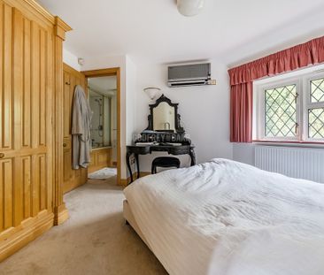 Holmdene Avenue Mill Hill NW7 - Photo 6