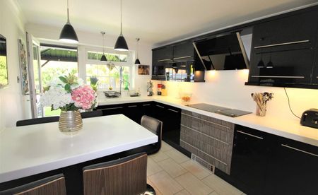 Ashleigh Drive, Sheffield, Sheffield, S12 - Photo 5