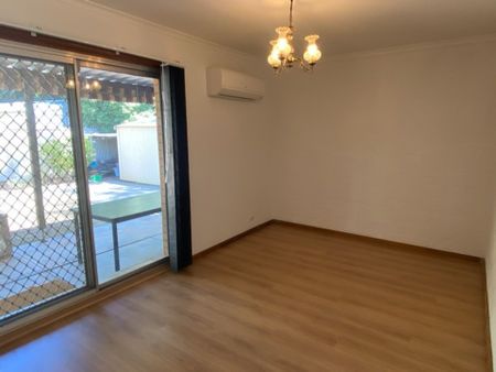 Lovely 2 Bedroom Family Home - Photo 2