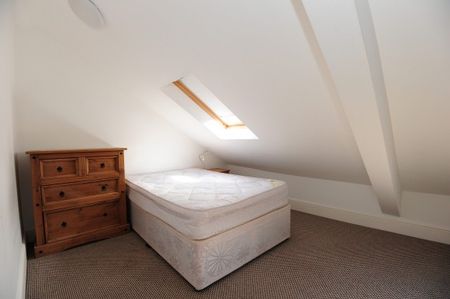 luxury 3 bed apartment! - Photo 3