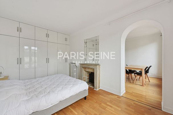 **AVENUE BOSQUET**LUMINEUX 3 PIÈCES MEUBLÉ** ÉTAGE ÉLEVÉ**BALCON**VUE DÉGAGÉE** - Photo 1