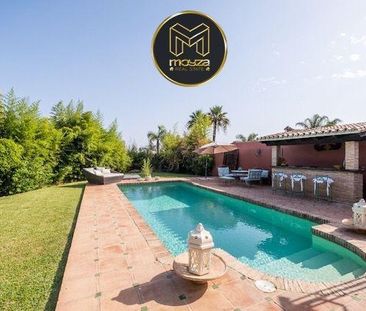 Chalet en alquiler en Benahavis, Benahavis - Photo 1