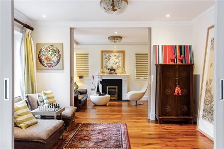 7 bedroom detached house to rent - Photo 2