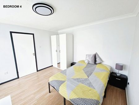 4 bedroom semi-detached house to rent - Photo 5