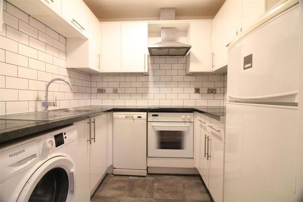 2 bedroom house to rent - Photo 1