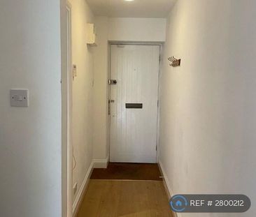 2 bedroom end of terrace house to rent - Photo 1