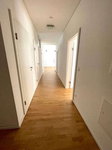 Stilvolle lichtdurchflutete Wohnung im Stadtzentrum mit barrierefreiem Zugang - Foto 4