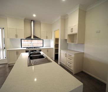 28 Serendipity St, Morayfield QLD 4506 - House For Rent - $710 | Do... - Photo 3