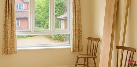 1 Bed Flat, Cedar Close, SE21 - Photo 2