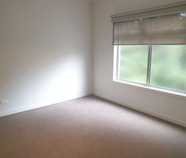 Two-Bedroom Home in a Convenient Mooroolbark Location - Photo 6