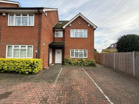 3 bedroom flat to rent - Photo 5