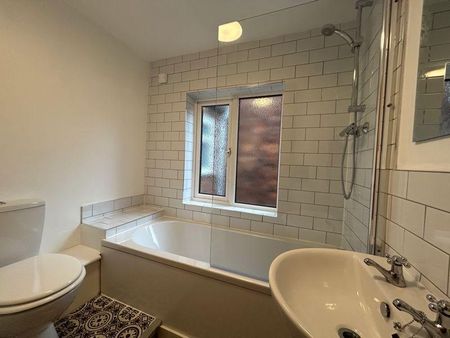 2 bedroom terraced house to rent - Photo 5