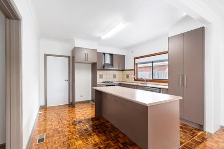 2 Jessie Street, Oak Park VIC 3046 - Photo 5