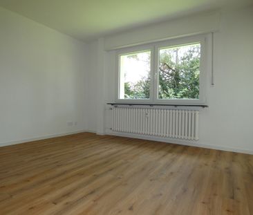 *** Tolle Lage – top saniert – 3 Zimmer mit Balkon! *** - Photo 1
