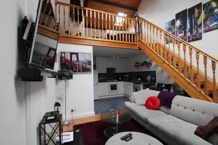 Studio to rent - Photo 2