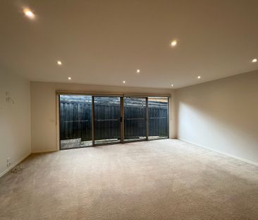 3 bedroom family home - Photo 2