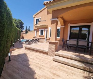 Luxury 4 room Detached House for rent in Campoamor, Spain - Photo 6