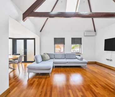 3 bedroom apartment to rent - Photo 2