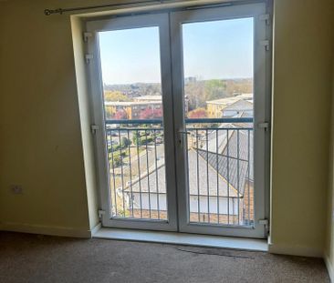 2 bedroom apartment to rent - Photo 6