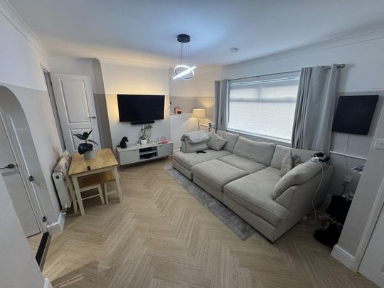 2 bedroom terraced house to rent - Photo 1