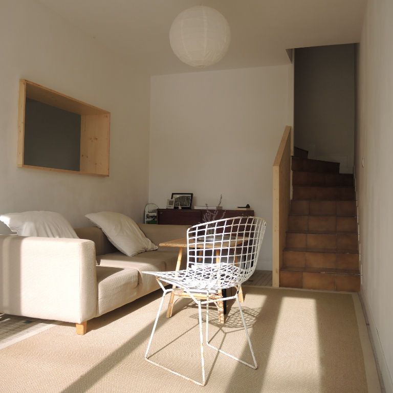 Location Maison 3 pièces 66m² CROIX CHAPEAU 17220 - Photo 1